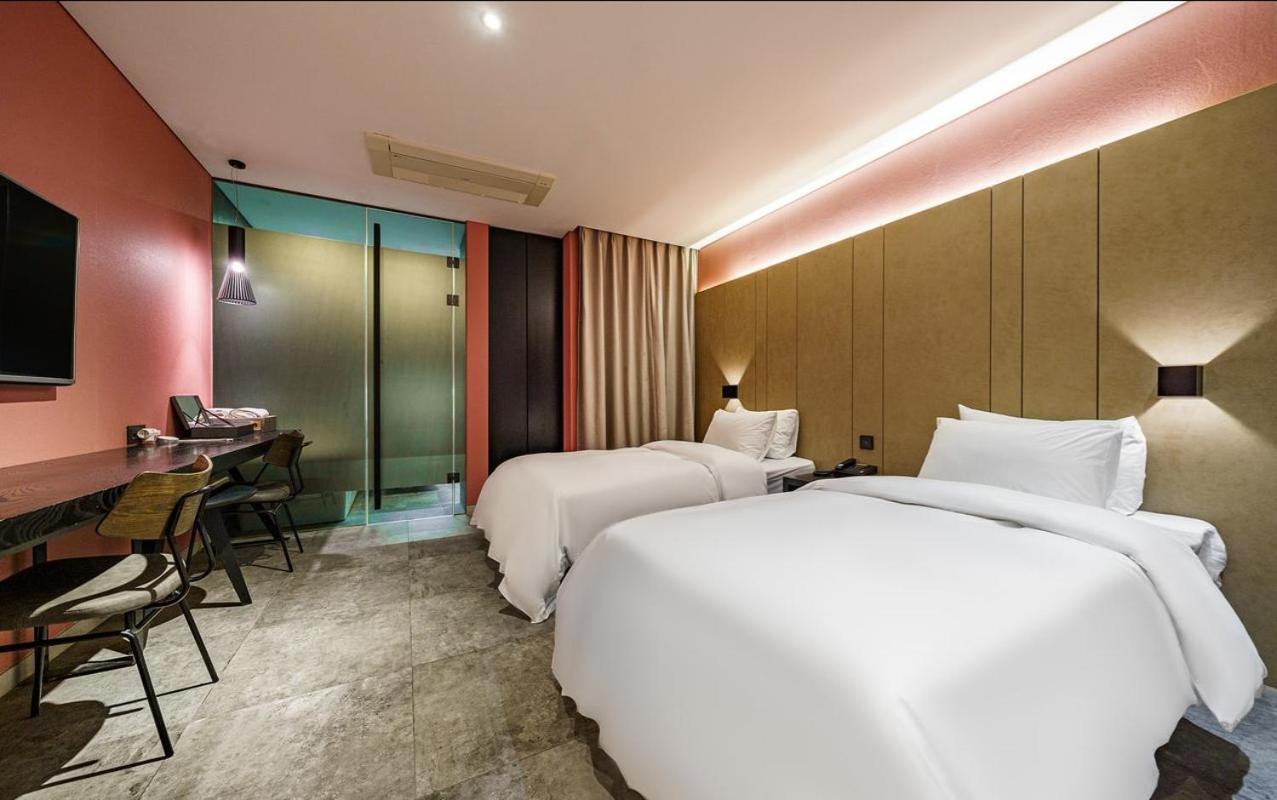 Hotel The Designers Cheongnyangni Seoul Bagian luar foto