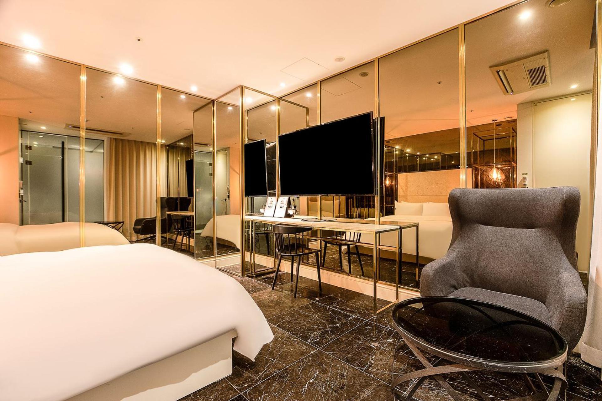 Hotel The Designers Cheongnyangni Seoul Bagian luar foto